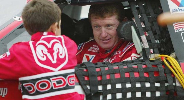 Visit Los pilotos de la NASCAR de hoy … cuando eran niños page
