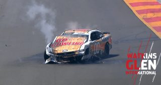 Custer crashes hard coming out of Turn 1 in Xfinity practice