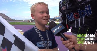 Harvick and son Keelan do burnout, make more Michigan memories
