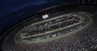 Preview Show: Night Racing at Bristol Motor Speedway