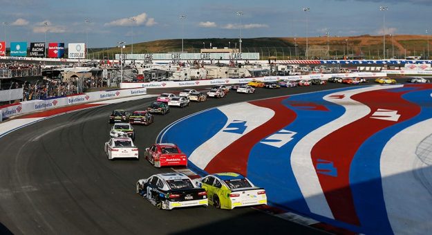 Visit Guía para las carreras de los  Playoffs 2019 en el Charlotte Roval page