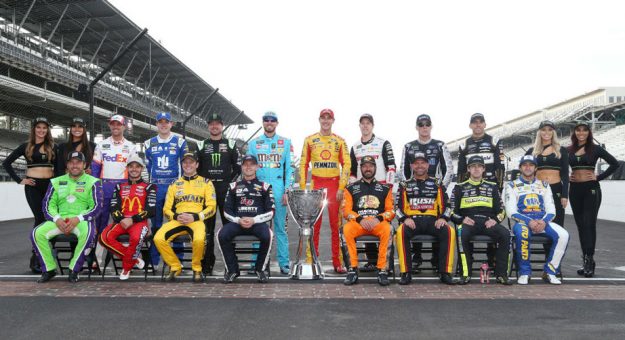 Visit Los 16 pilotos de los Playoffs Monster Energy NASCAR Cup Series 2019 page