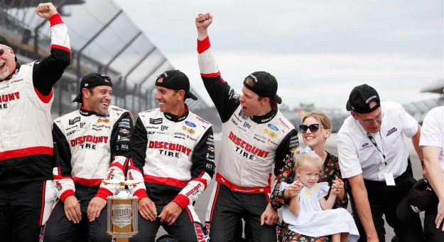 Ganadores de la Southern 500 y la Brickyard 400