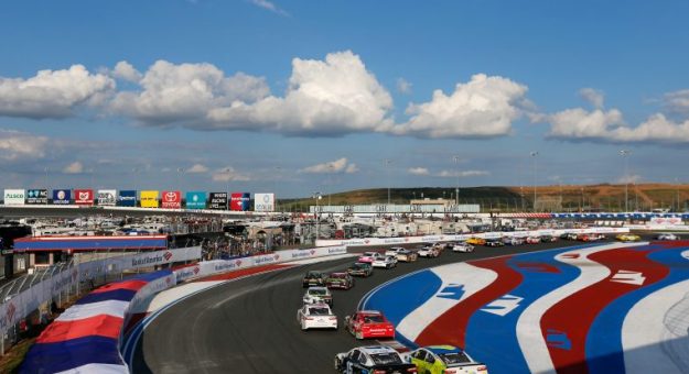 Visit Ganadores de carreras de eliminación Playoffs Cup Series page