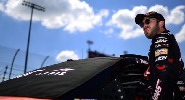 Visit Top 5 historias a seguir en la Bojangles‘ Southern 500 en Darlington page