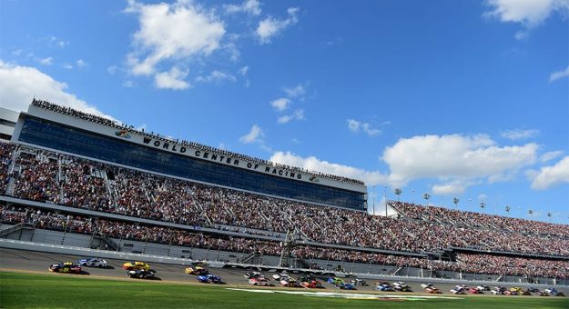 Visit NASCAR TV 2020 para las 3 Series Nacionales page