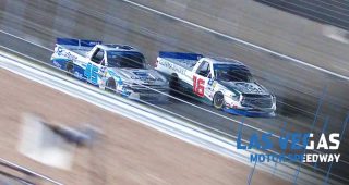 See Austin Hill pass Ross Chastain for the lead at Las Vegas