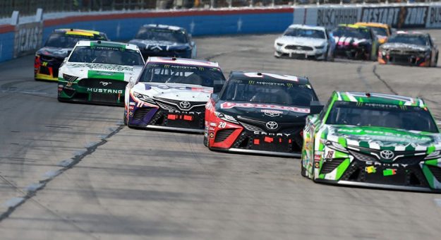 Visit Guía para las carreras de los Playoffs en el Texas Motor Speedway  page