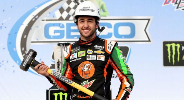 Visit Pilotos con doble victoria en Talladega en la misma temporada page