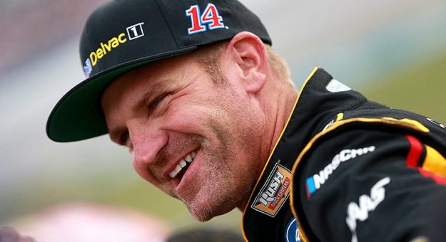 Visit Clint Bowyer regresará al volante del No. 14 de Stewart-Haas Racing en 2020 page