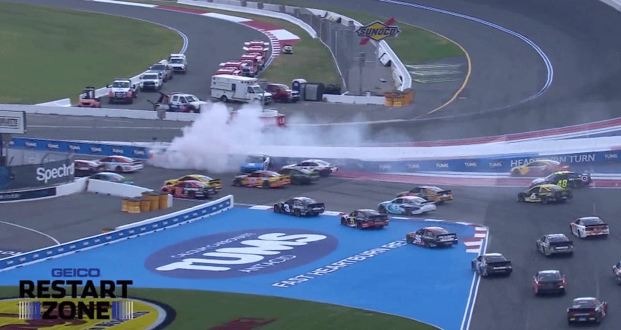 Nascar Raval GEICO Restart Zone: Things get rowdy at the Roval - NASCAR EN ESPANOL