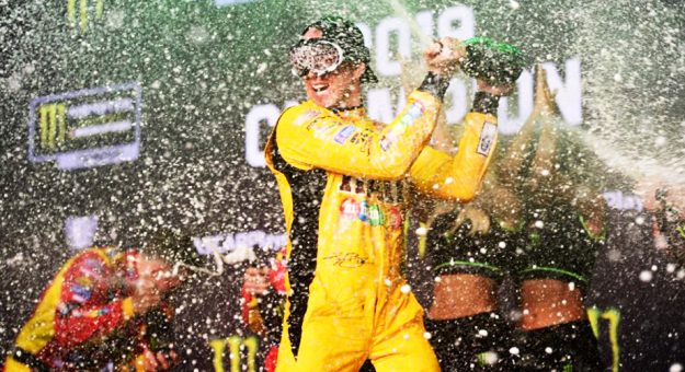 Visit La celebración de los campeones NASCAR 2019 en Homestead-Miami page