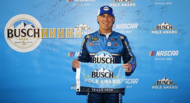 Visit Kevin Harvick ganó la Pole Position en Texas, su 6ta. de la temporada page