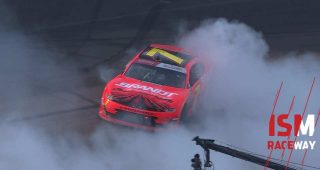 Allgaier celebrates Championship 4 berth with Phoenix burnout