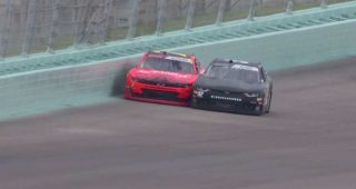 Starr gets into championship contender Allgaier during practice