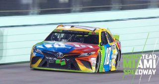 Kyle Busch finishes off his second Monster Energy Series title