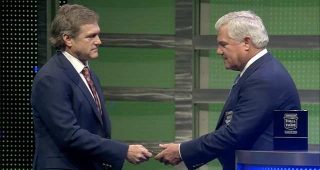 Bobby Labonte slips brother Terry cash, thanks family in induction speech