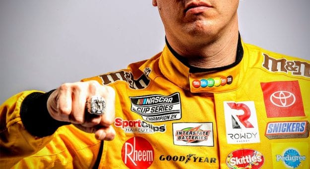 Visit Pilotos  de la NASCAR Cup Series 2020 en uniforme page