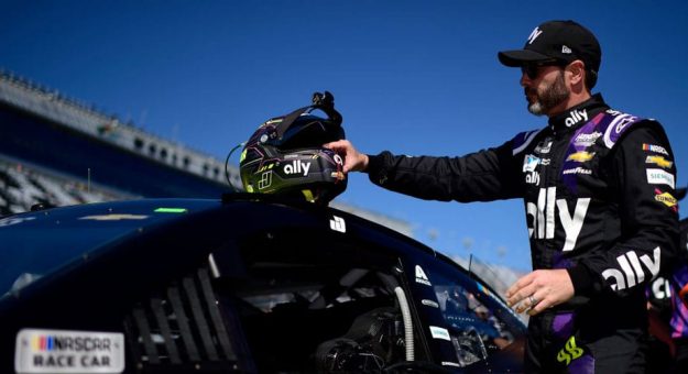 Visit Jimmie Johnson arranca su última temporada con nueva actitud page