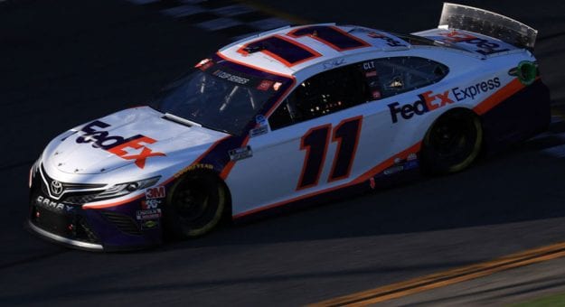 Visit Denny Hamlin ganó la Daytona 500 2020 en espectacular final de overtime page