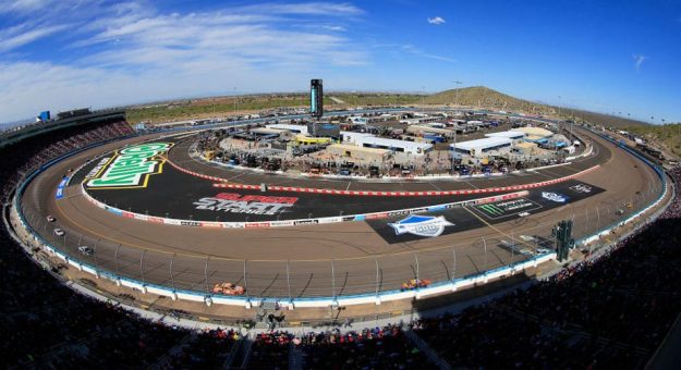 Visit Toda la información para la carrera de la Cup Series Phoenix 2020 page