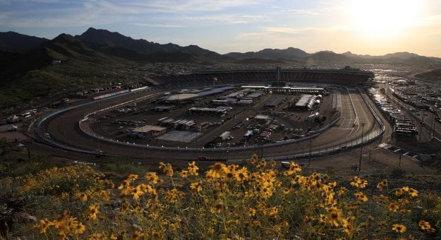 Visit Top 5 historias a seguir para la carrera de la Cup Series en Phoenix page