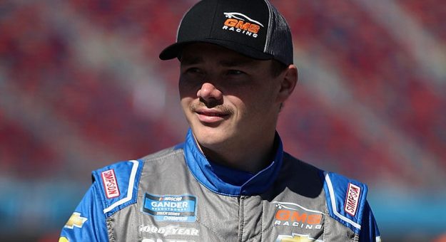 Visit Brett Moffitt en recuperación tras fracturarse ambas piernas en accidente de moto page