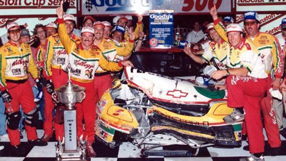 Victoria Labonte Revive la victoria de Terry Labonte en la Bristol Night Race 1995 ...