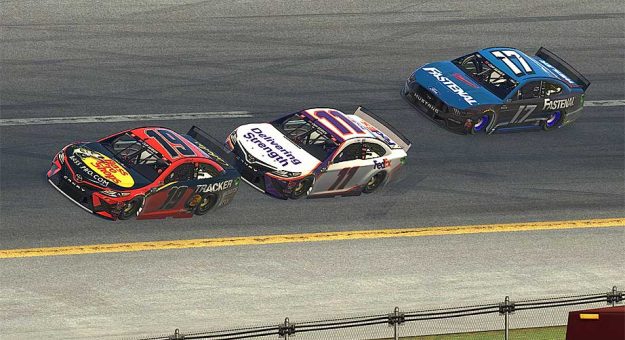Visit Denny Hamlin quedó fuera de acción en Talladega por un inusual accidente page