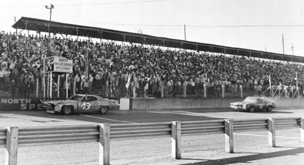 Visit Momentos memorables en el North Wilkesboro Speedway page