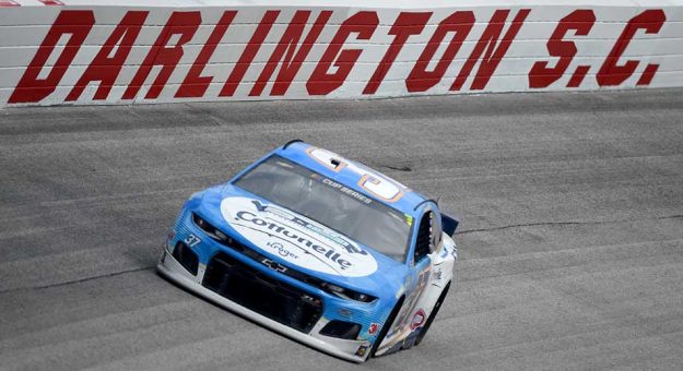 Visit Parrilla de salida para la Toyota 500 en el Darlington Raceway page