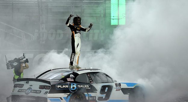Visit Noah Gragson ganó la carrera de la Xfinity Series en el Bristol Motor Speedway page