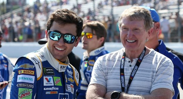 Visit Padres e hijos con victorias en la NASCAR Cup Series page