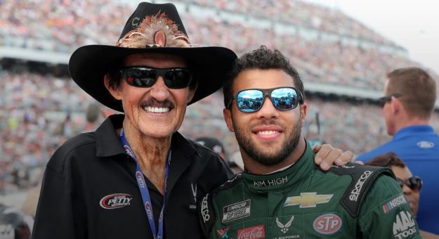 Visit Comunicado de Richard Petty: ‘Estoy hombro con hombro con Bubba’ page