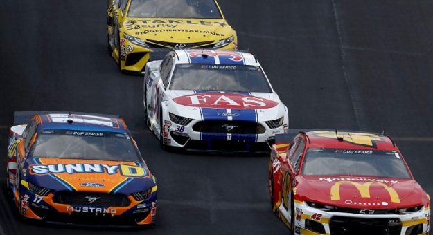 Visit Horario completo para las carreras NASCAR 2022 en Indianápolis page