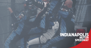 Smoked: Briscoe burns it down and climbs the fence at Indy