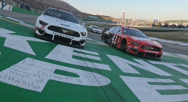 Visit Horario completo para las carreras en el Kentucky Speedway 2020 page