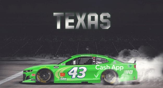 Visit Autos con nuevo look para las carreras en Texas 2020 page