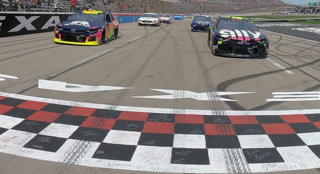 Visit Top 5 historias a seguir en la carrera de la Cup Series en Texas page