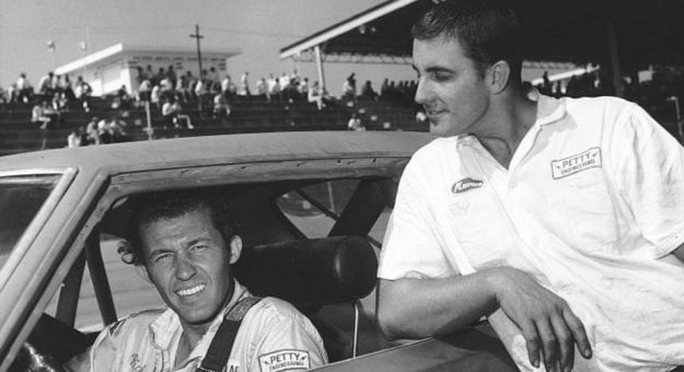 Visit En memoria de Maurice Petty, el “Jefe” de los motores page