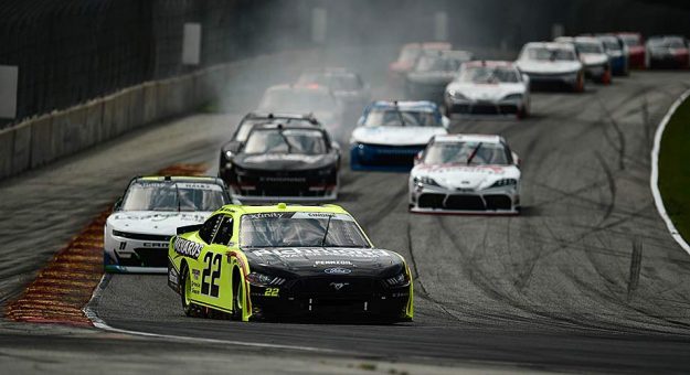 Visit Austin Cindric superó a AJ Allmendinger para ganar en la Xfinity Series en Road America page