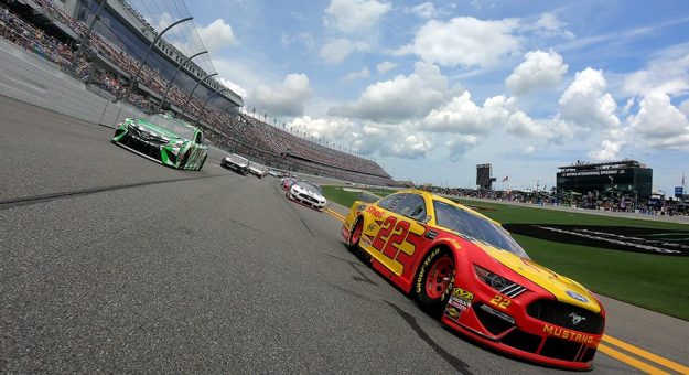Visit Horario completo para las carreras en el Circuito Mixto de Daytona 2020 page