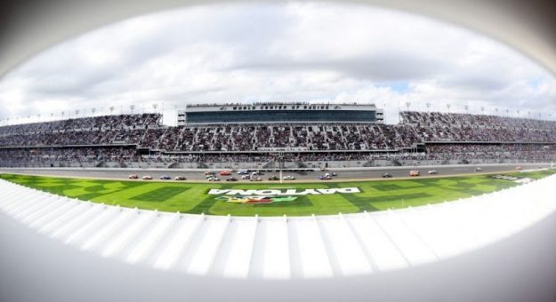 Visit Favoritos de los apostadores para el circuito mixto de Daytona page