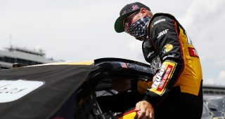 Finish Line: Moving Bowyer to a favorite?