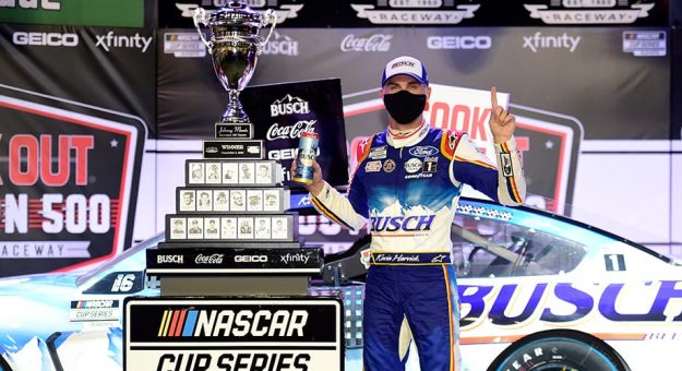 Visit Video resumen de la victoria de los Playoffs de Kevin Harvick en Darlington page