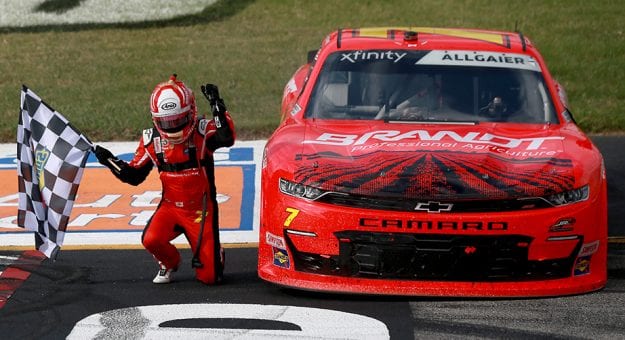Visit Justin Allgaier ganó la Virginia is for Racing Lovers 250 de la Xfiniti Series 2020 page