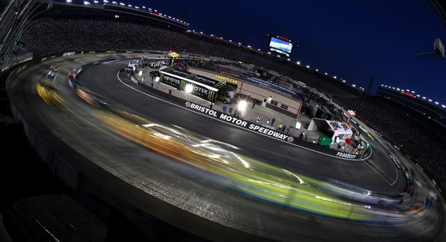 Visit Horario completo para las carreras de los Playoffs 2020 en el Bristol Motor Speedway page