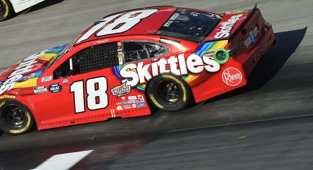 Visit Tres autos de Joe Gibbs Racing no aprobaron la inspección en Bristol; arrancarán últimos page