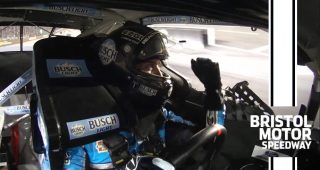 Kevin Harvick holds off Kyle Busch in a classic Bristol finish