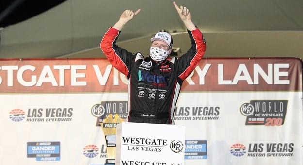 Visit Austin Hill ganó la carrera de los Playoffs Truck Series 2020 en Las Vegas page